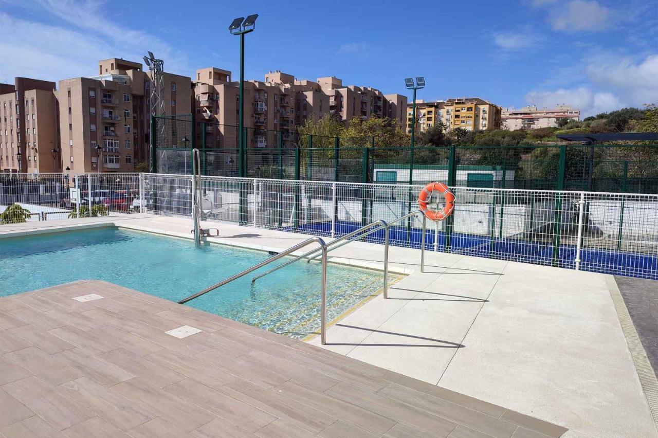 Wellingtonia Apartment Естепона Екстериор снимка